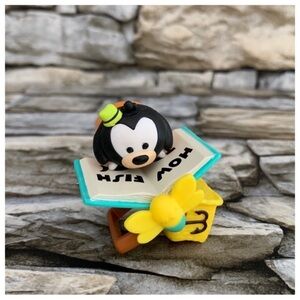 Disney Tsum Goofy Vinyl Medium Figure Fish Tackle Box Prop Mystery Blind Bag New